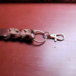 Rustic Elegant Brown Bleed Knot Leather Keychain. Perfect Addition To Your Mans